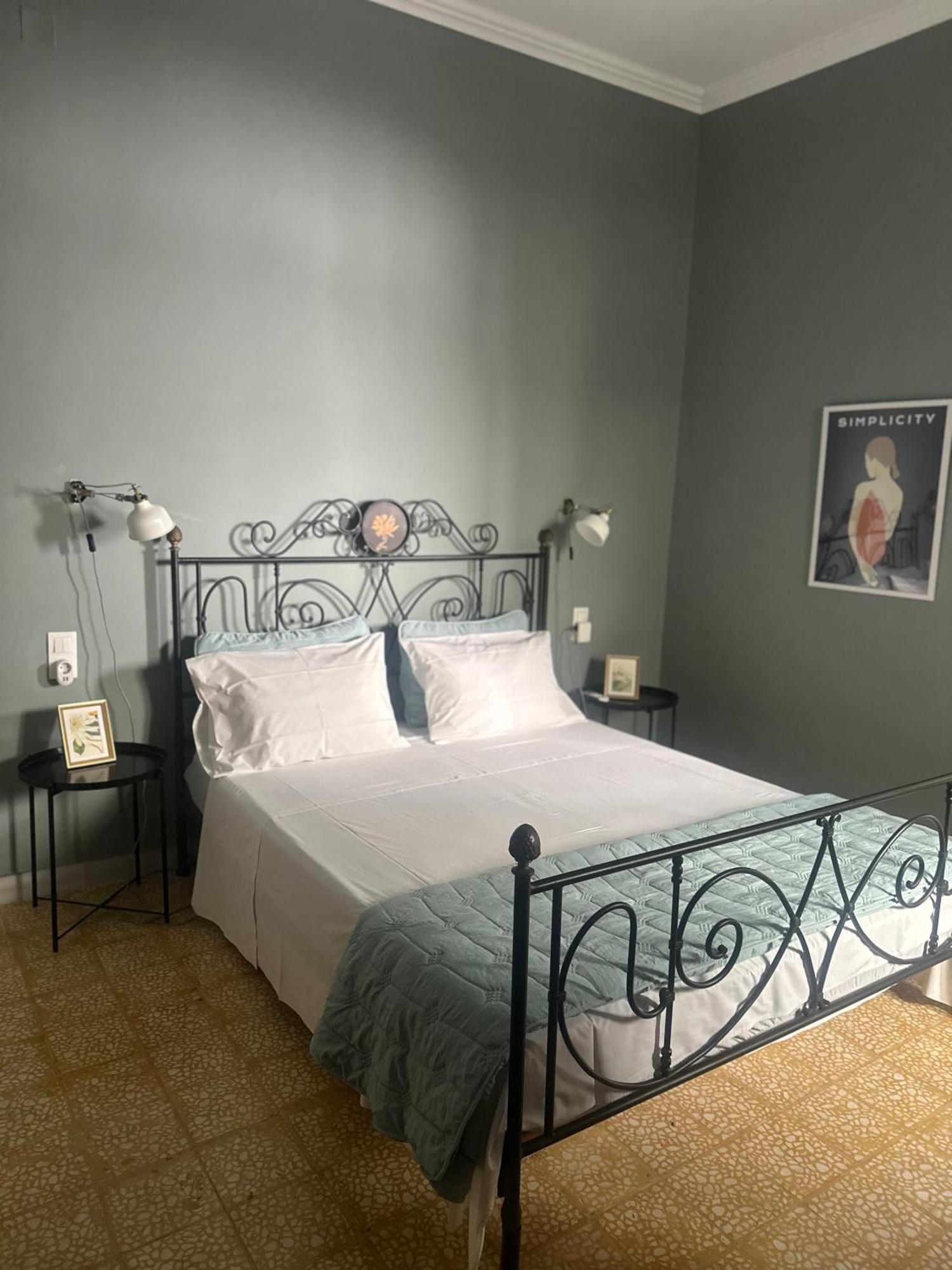 Stone Guest House In The City Ираклио Екстериор снимка
